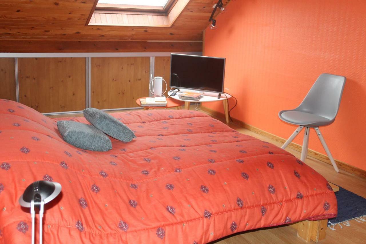 Chambre D'Hotes "Orchidees" Nogent-le-Rotrou Room photo